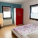 Haus Sonnenblume - 2 Wohnungen Mit Top Ausstattung - Nur 10 Min Bis Koblenz - Kostenlose Pkw Und Transporter Parkplaetze Apartman *