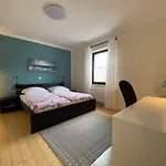 Haus Sonnenblume - 2 Wohnungen Mit Top Ausstattung - Nur 10 Min Bis Koblenz - Kostenlose Pkw Und Transporter Parkplaetze * Eitelborn