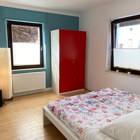 Haus Sonnenblume - 2 Wohnungen Mit Top Ausstattung - Nur 10 Min Bis Koblenz - Kostenlose Pkw Und Transporter Parkplaetze Appartement *