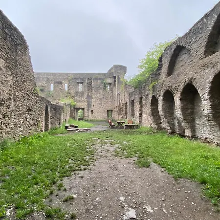 Grosse Ferienwohnung Mit Parkplaetzen Und Top Ausstattung - Nur 15 Min Bis Koblenz *