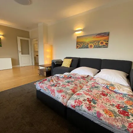 Haus Sonnenblume - 2 Wohnungen Mit Top Ausstattung - Nur 10 Min Bis Koblenz - Kostenlose Pkw Und Transporter Parkplaetze Apartman Eitelborn