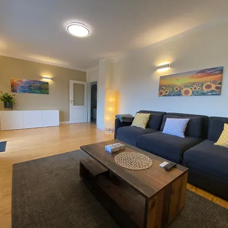 Apartman Haus Sonnenblume - 2 Wohnungen Mit Top Ausstattung - Nur 10 Min Bis Koblenz - Kostenlose Pkw Und Transporter Parkplaetze *