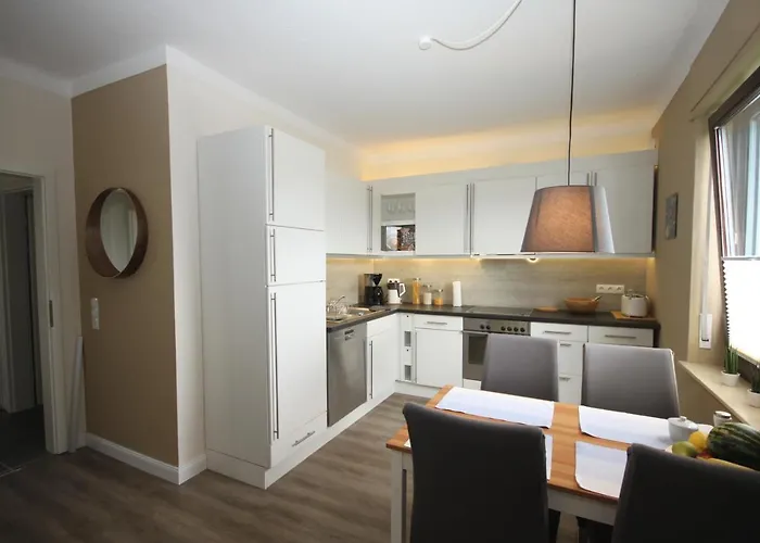 Grosse Ferienwohnung Mit Parkplaetzen Und Top Ausstattung - Nur 15 Min Bis Koblenz Apartament