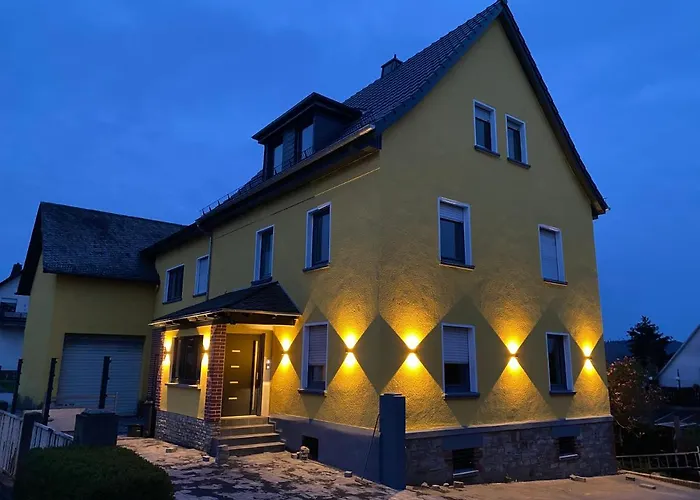 Grosse Ferienwohnung Mit Parkplaetzen Und Top Ausstattung - Nur 15 Min Bis Koblenz Eitelborn