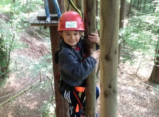 Grosse Ferienwohnung Mit Parkplaetzen Und Top Ausstattung - Nur 15 Min Bis Koblenz Eitelborn