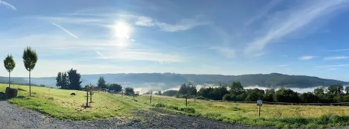 Grosse Ferienwohnung Mit Parkplaetzen Und Top Ausstattung - Nur 15 Min Bis Koblenz